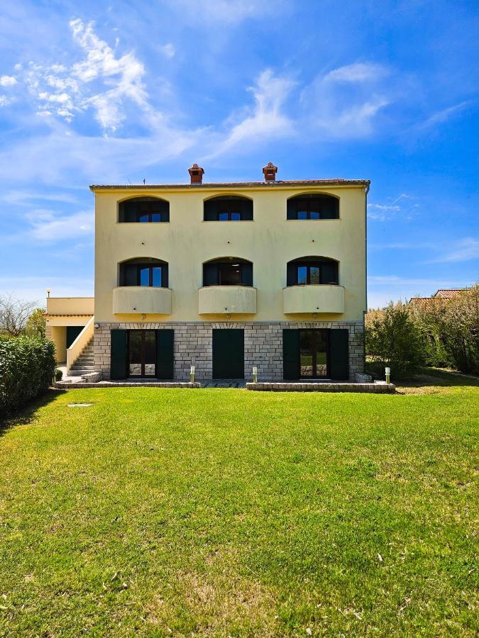 Aenona Sea View Apartments Nin Exterior foto
